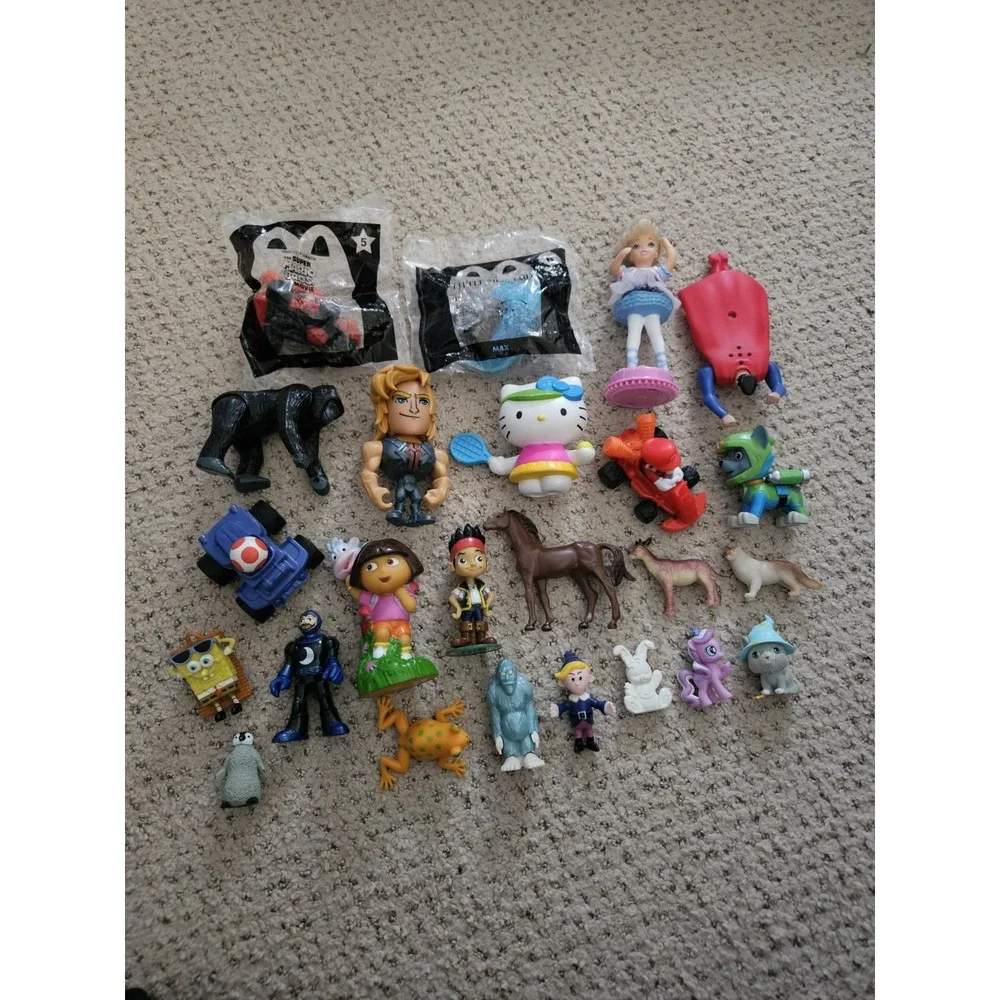 Miscellaneous Kids Toy Lot Figure‎ Items Lot Of 24 Items